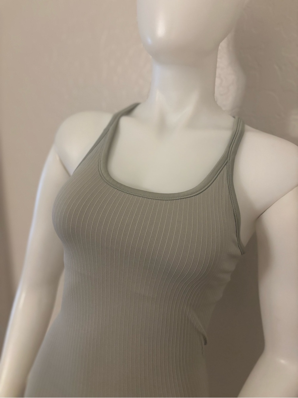 Lululemon Ribbed Y Racer Back Tank Gray Size 6 - Picture 4 of 8
